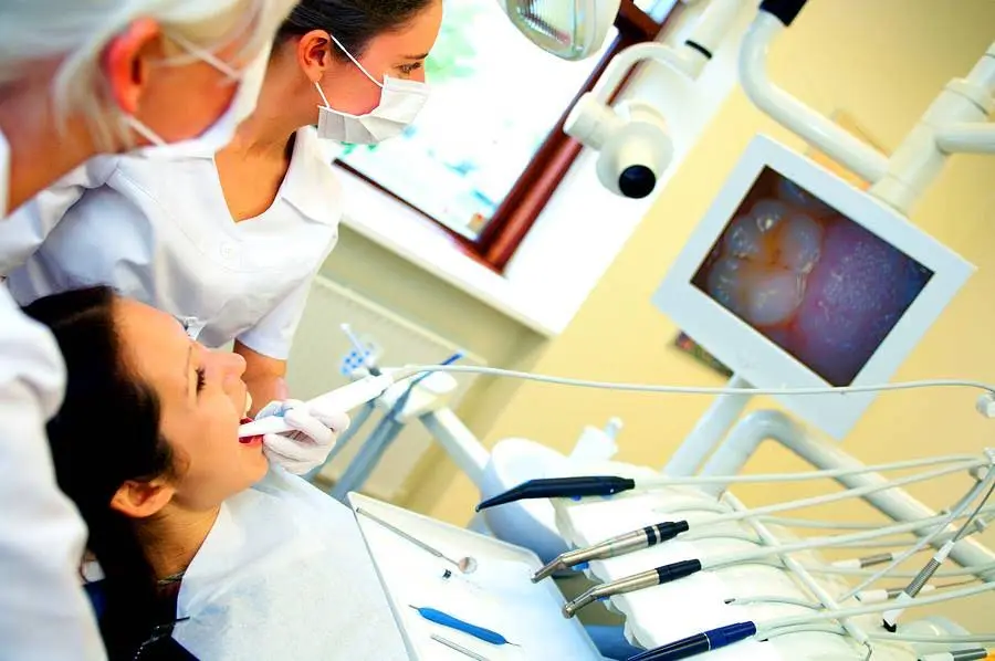 Reflection Dental Las Vegas - Professional dental clinic exterior with modern facilities