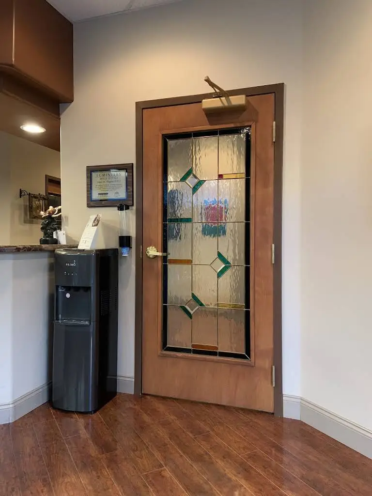 Dental Wellbeing of Las Vegas - Professional dental clinic exterior with modern facilities