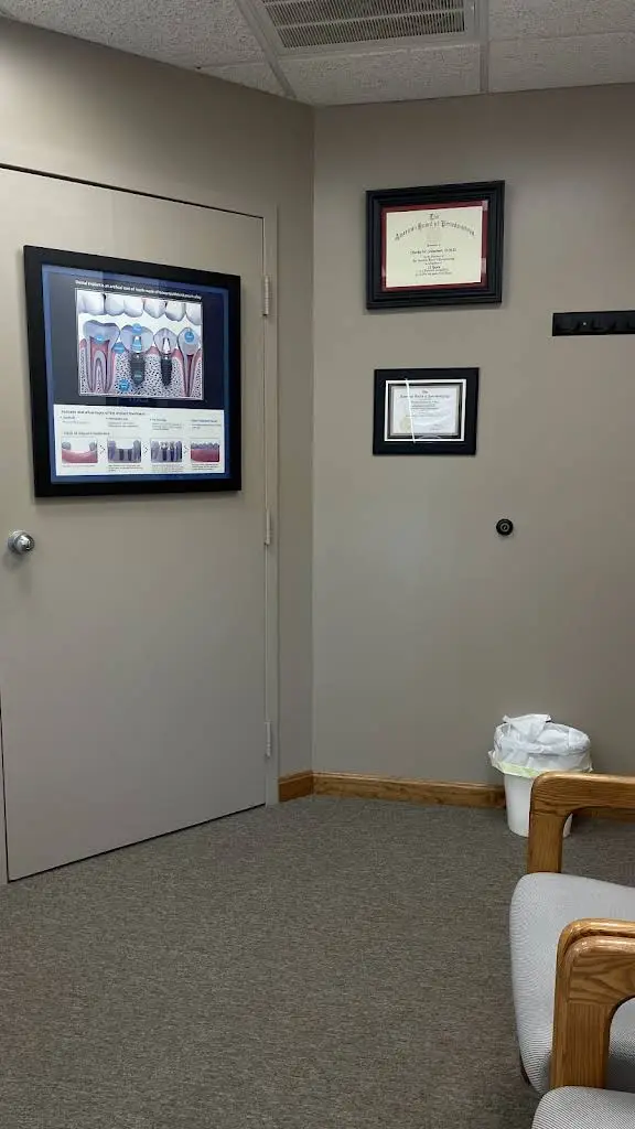 Pittsburgh Periodontist - Professional dental clinic exterior with modern facilities