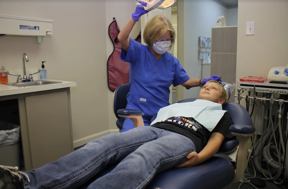 Douglasville Cosmetic & Dental Implant Studio: Anya & Silliman Dentistry