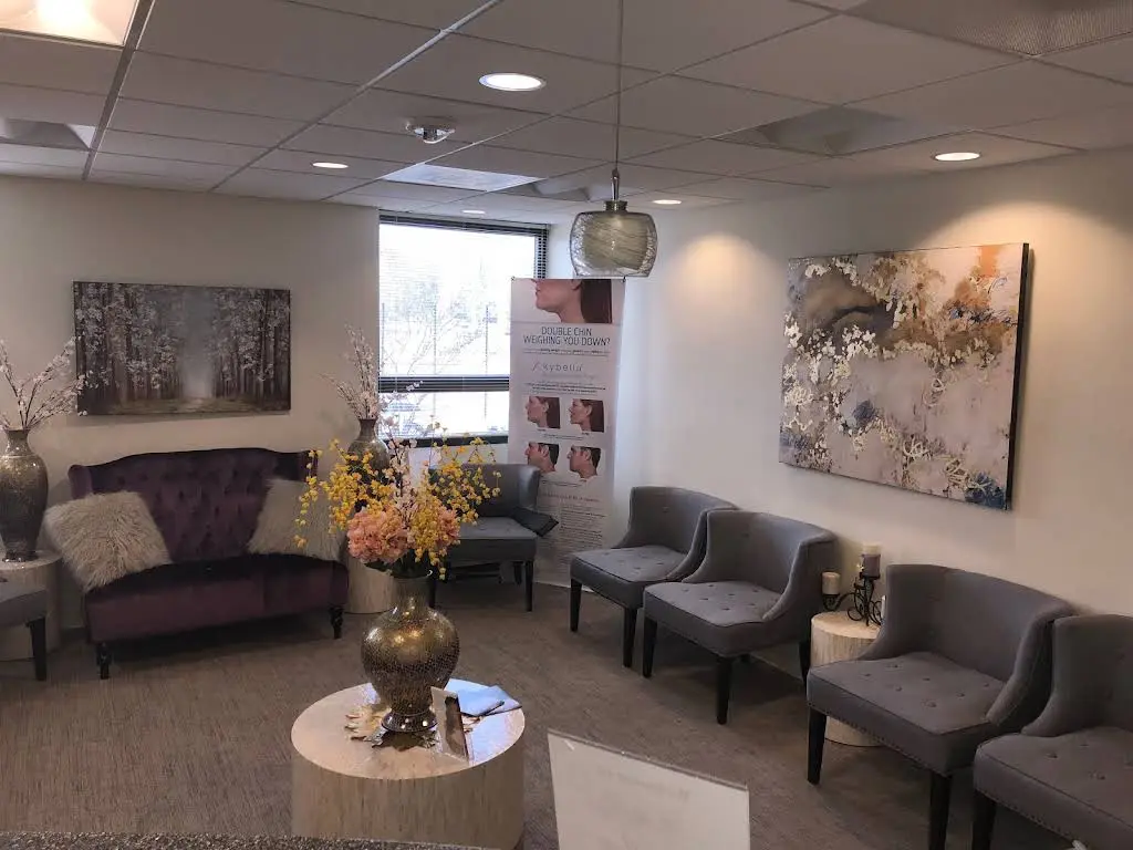 Arlington Dental Implant & Oral Surgery Center - Professional dental clinic exterior with modern facilities