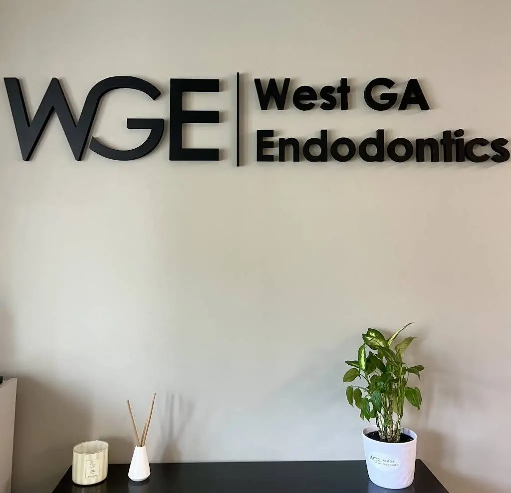 West GA Endodontics - Professional dental clinic exterior with modern facilities