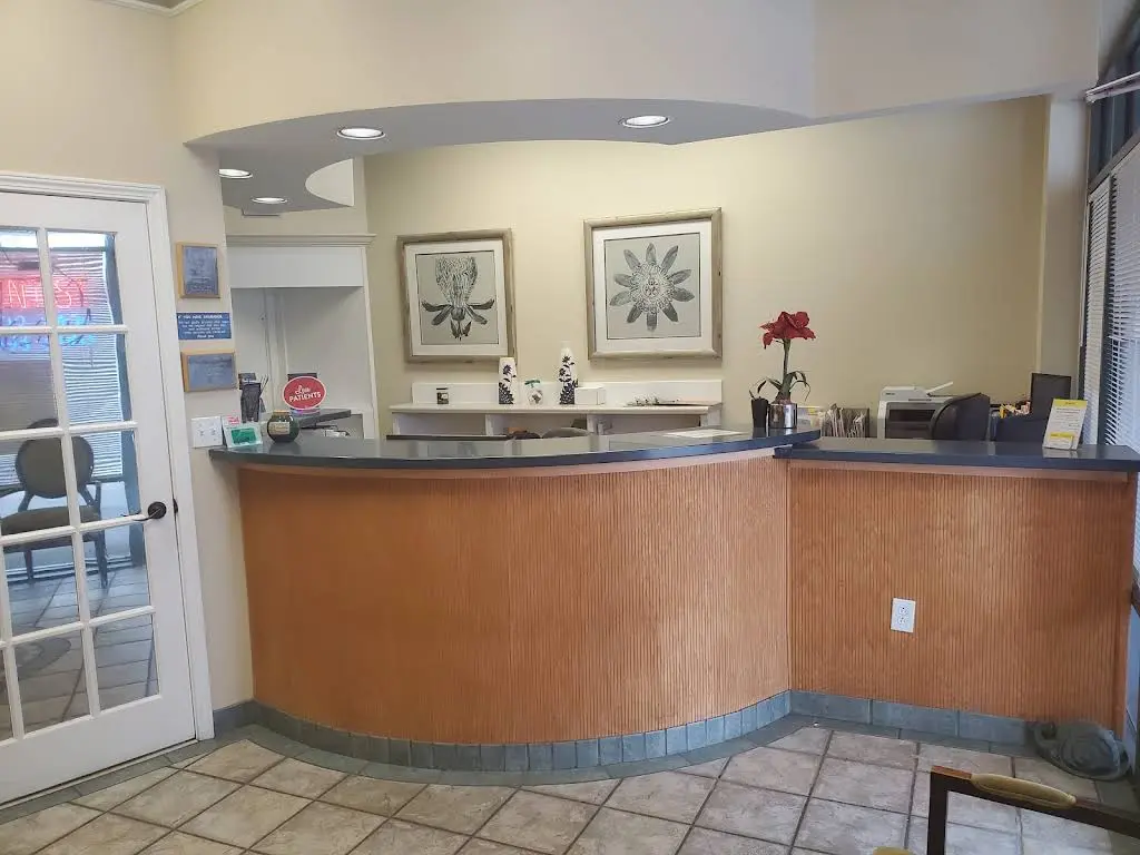 New Smiles of Lithonia - Professional dental clinic exterior with modern facilities