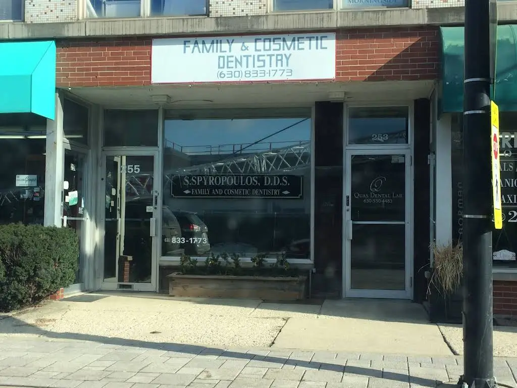 Stavroula Spyropoulos, DDS - Professional dental clinic exterior with modern facilities