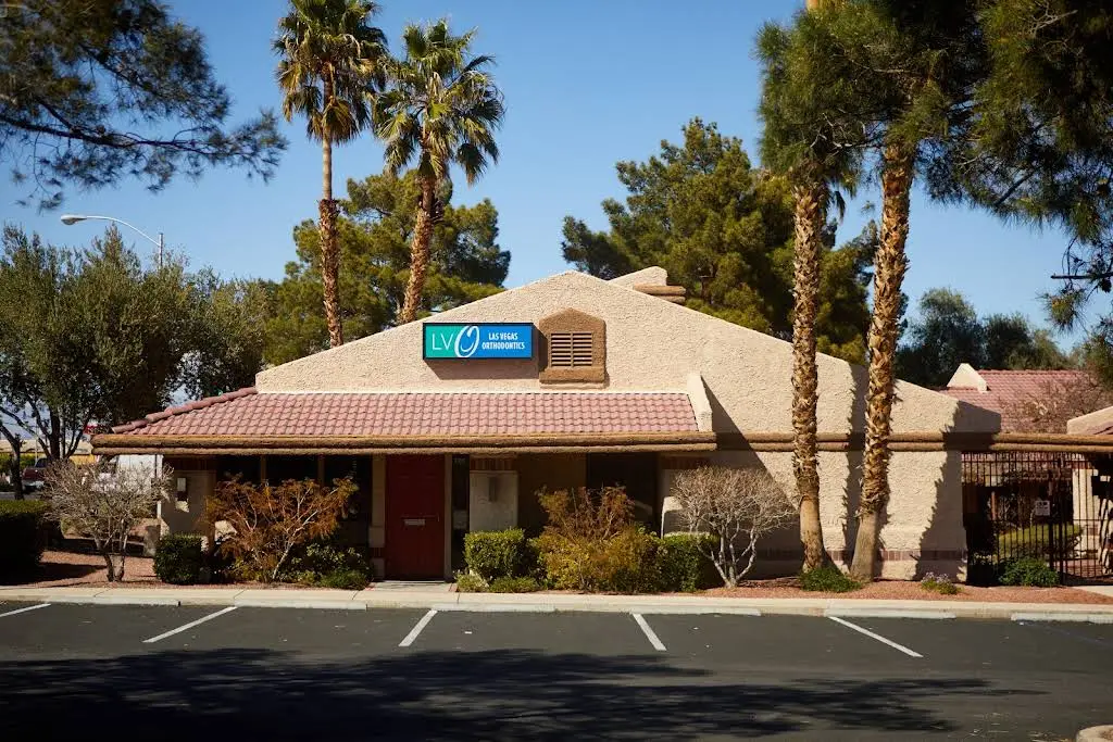 Las Vegas Orthodontics - Professional dental clinic exterior with modern facilities