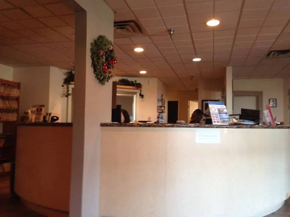 Reynolds Dental - Professional dental clinic exterior with modern facilities