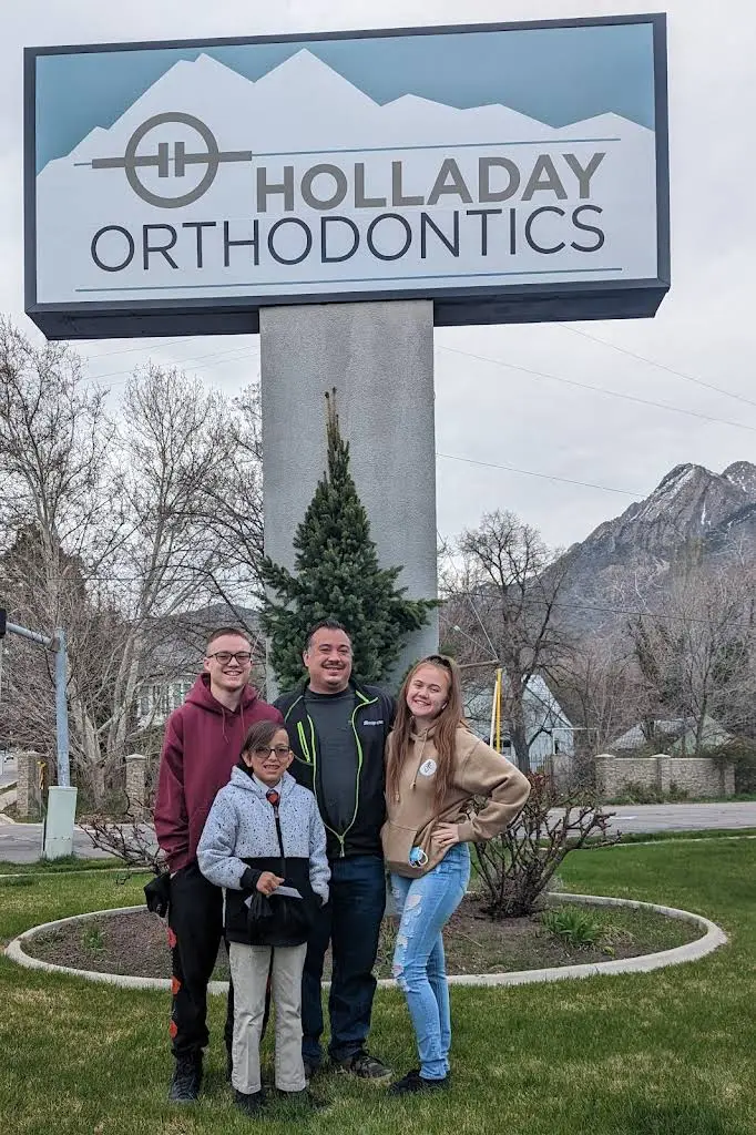 Holladay Orthodontics - Professional dental clinic exterior with modern facilities