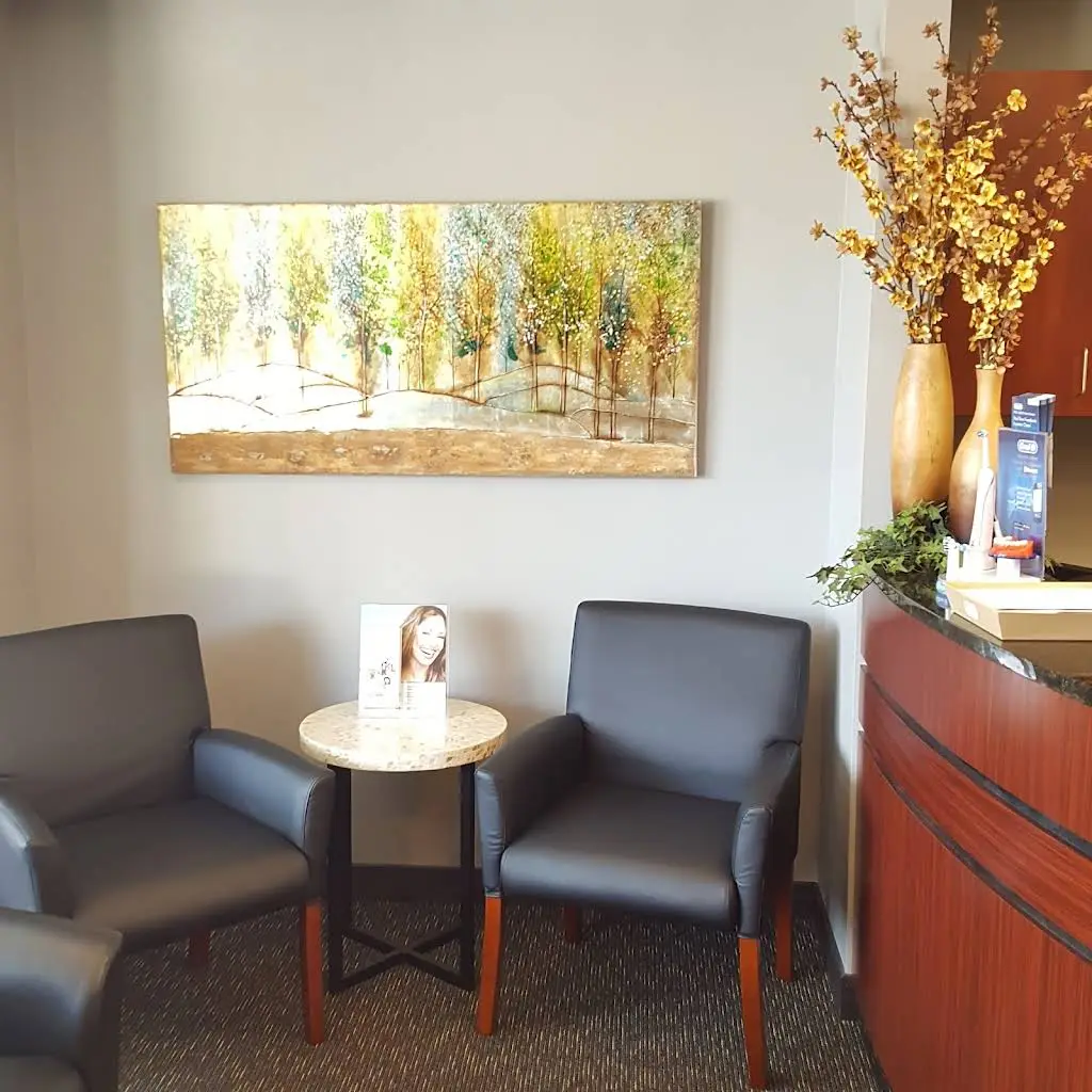 Dental Care of Glen Ellyn - Professional dental clinic exterior with modern facilities