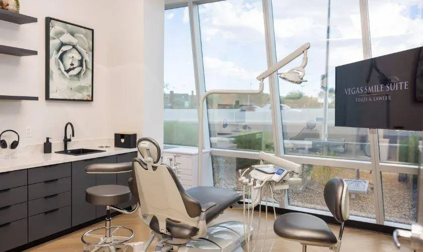 Vegas Smile Suite