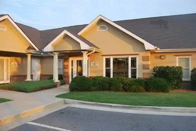 Loganville Family Dentistry - Professional dental clinic exterior with modern facilities