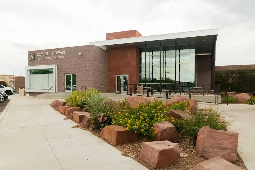 CSN Dental Faculty Practice - Professional dental clinic exterior with modern facilities