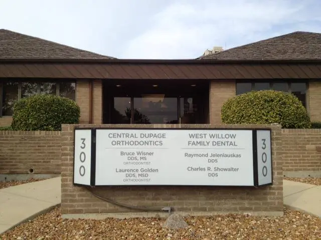 West Willow Family Dental of Wheaton - Professional dental clinic exterior with modern facilities