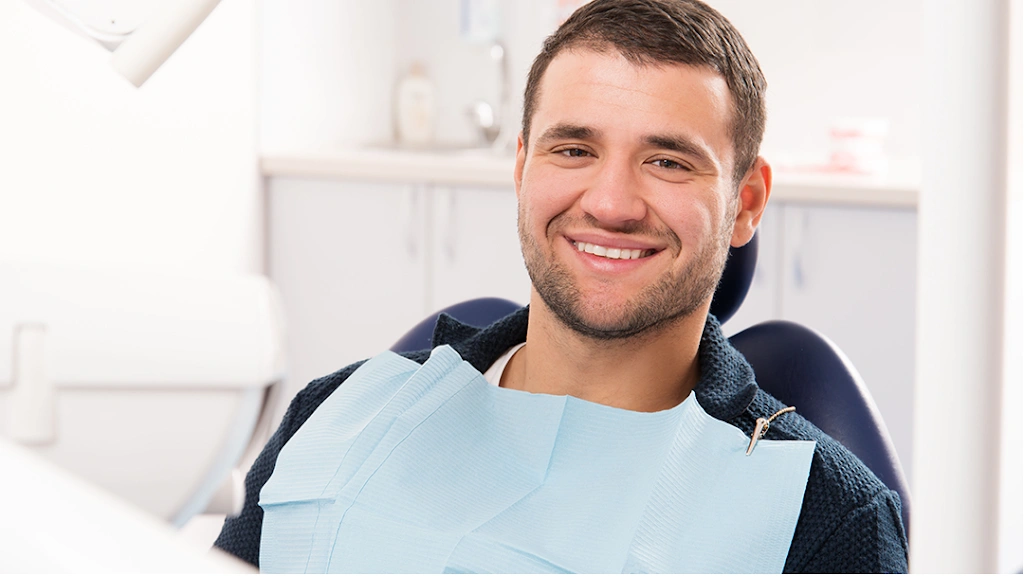 Unis Dental Associates - Professional dental clinic exterior with modern facilities