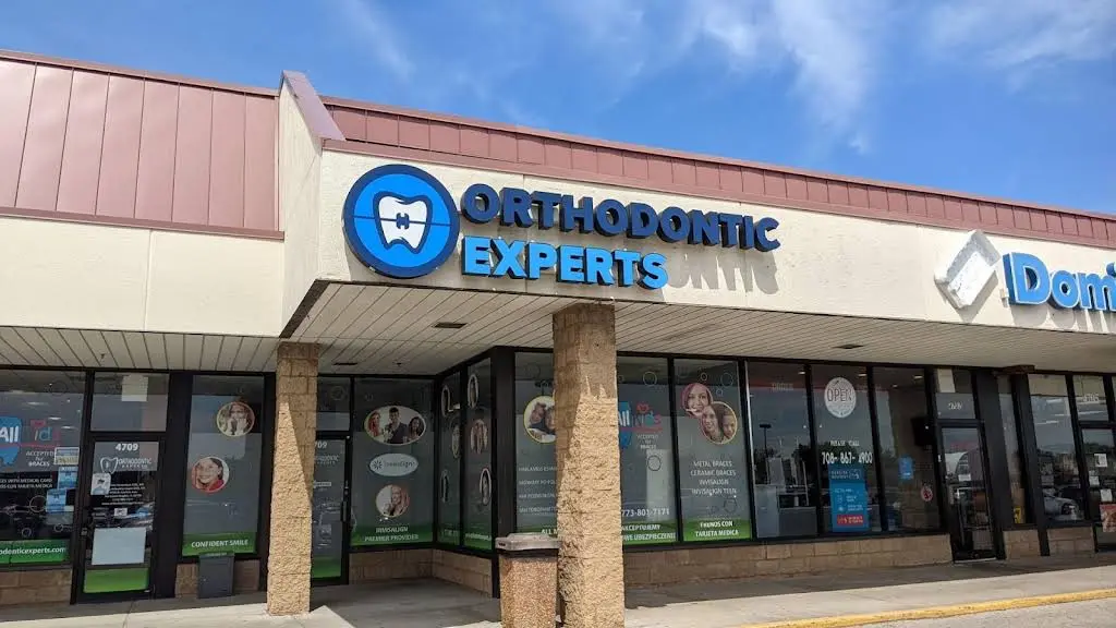Orthodontic Experts - Professional dental clinic exterior with modern facilities