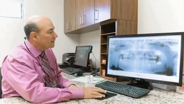 DiFranco Orthodontics - Professional dental clinic exterior with modern facilities