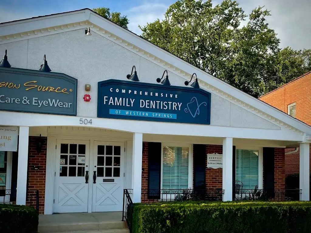 Comprehensive Family Dentistry of Western Springs - Professional dental clinic exterior with modern facilities