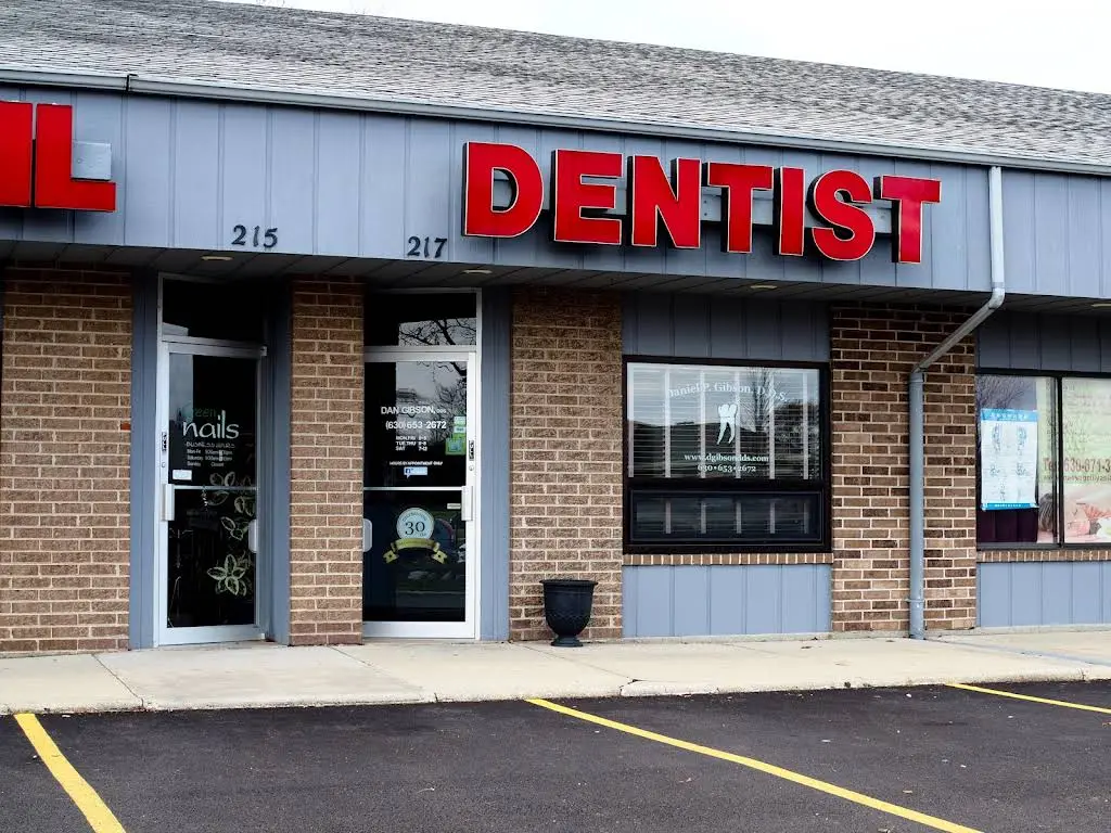 Daniel P. Gibson, DDS - Professional dental clinic exterior with modern facilities