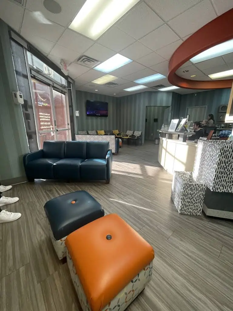 Las Vegas Braces - Professional dental clinic exterior with modern facilities