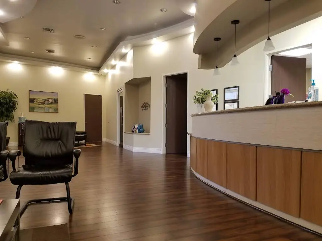 Bright Smile Family Dental - Professional dental clinic exterior with modern facilities