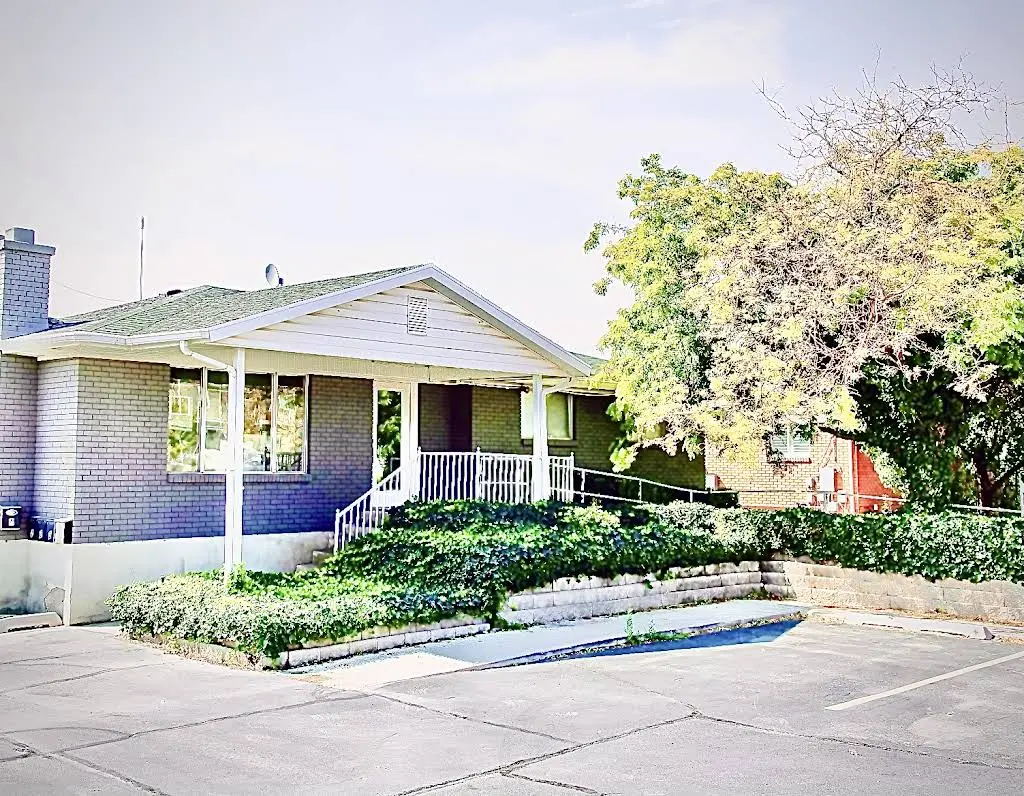 Vera Dental of Riverton - Professional dental clinic exterior with modern facilities