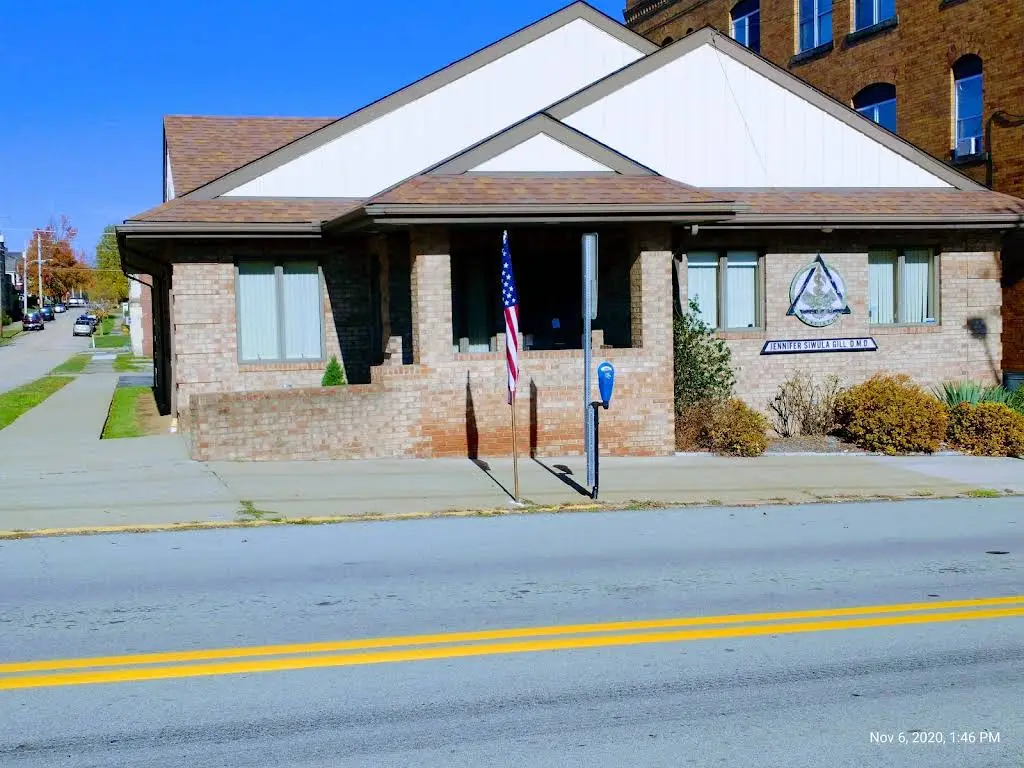 Jennifer Siwula Gill, DMD, LLC - Professional dental clinic exterior with modern facilities