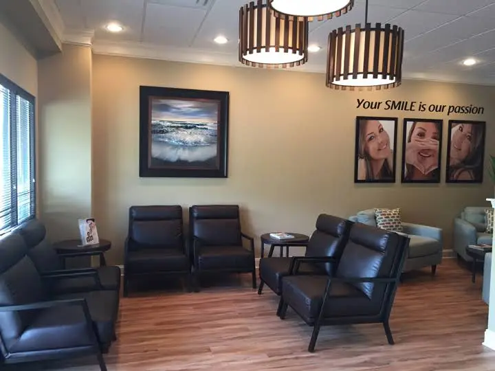GDC Smiles - Professional dental clinic exterior with modern facilities