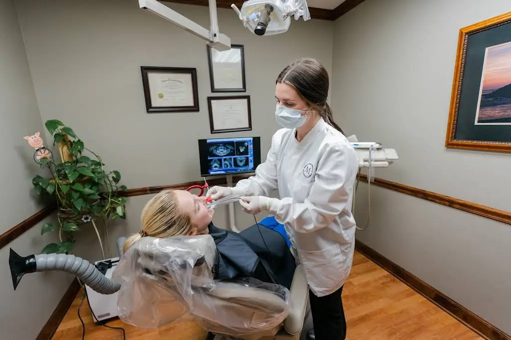 Mobley Family Dentistry, PA - Professional dental clinic exterior with modern facilities