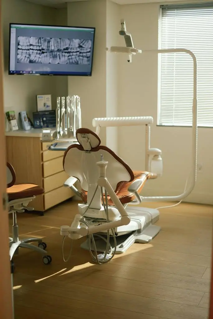 JW DENTAL - Professional dental clinic exterior with modern facilities