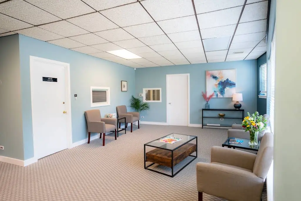 Park Ridge Smile Center: Susan T. Thomas, DDS - Professional dental clinic exterior with modern facilities