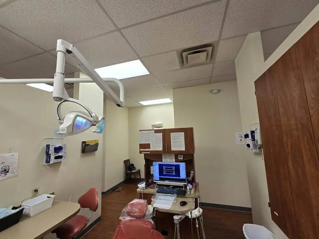 Lakewood Family Dental - Professional dental clinic exterior with modern facilities