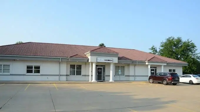 Redbird Dental Care - Professional dental clinic exterior with modern facilities