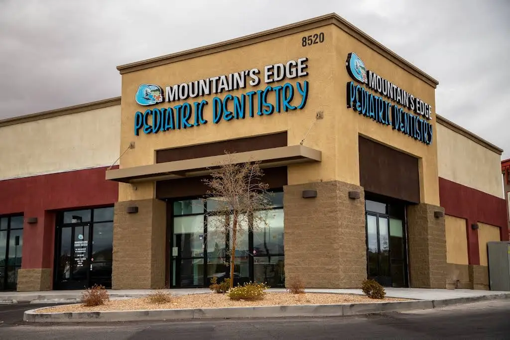 Mountain's Edge Pediatric Dentistry - Professional dental clinic exterior with modern facilities