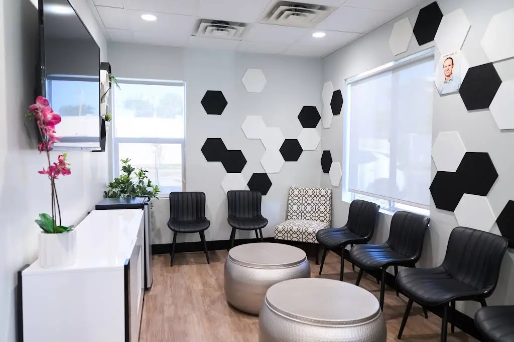 Corner Canyon Family Dental - Professional dental clinic exterior with modern facilities