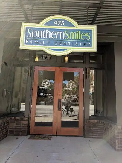 Southern Smiles Family Dentistry - Professional dental clinic exterior with modern facilities