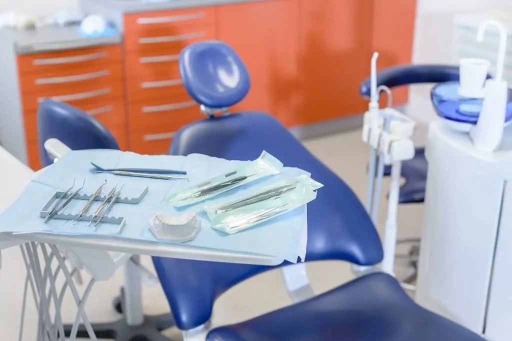 McRae Dental Associates - Professional dental clinic exterior with modern facilities