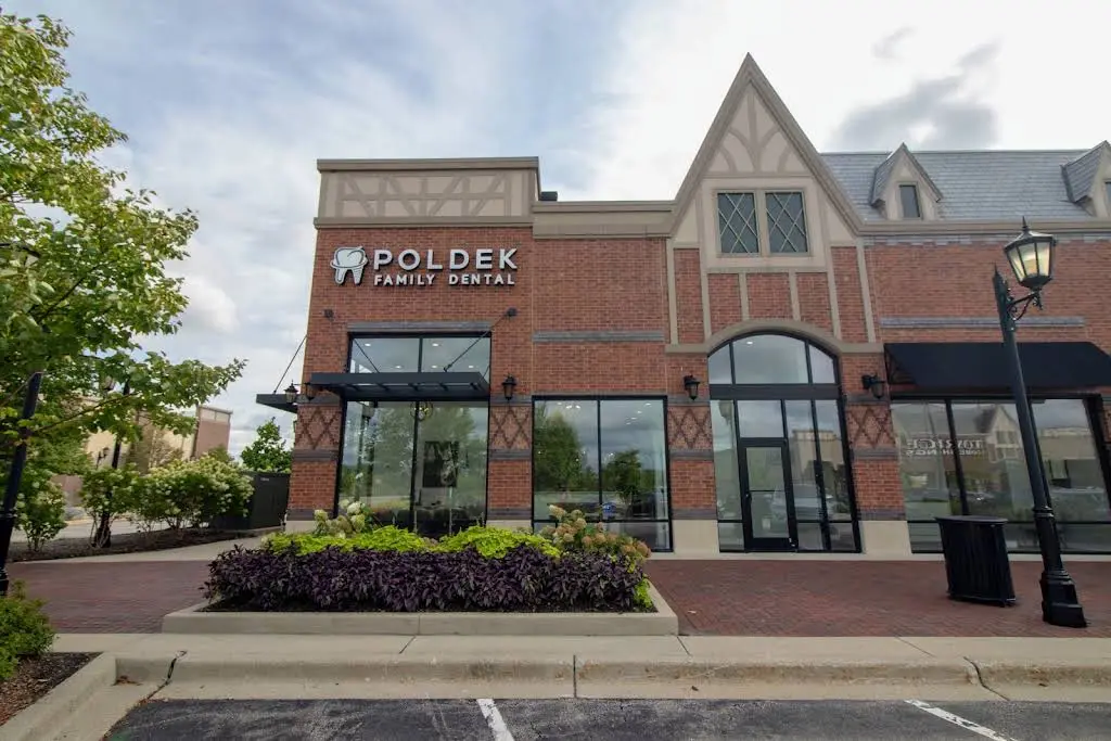 Poldek Family Dental of South Barrington - Professional dental clinic exterior with modern facilities