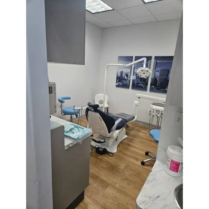 DentalWorks & Orthodontics Irving Park - Professional dental clinic exterior with modern facilities