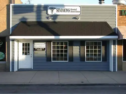 Simmons Dental Associates - Professional dental clinic exterior with modern facilities