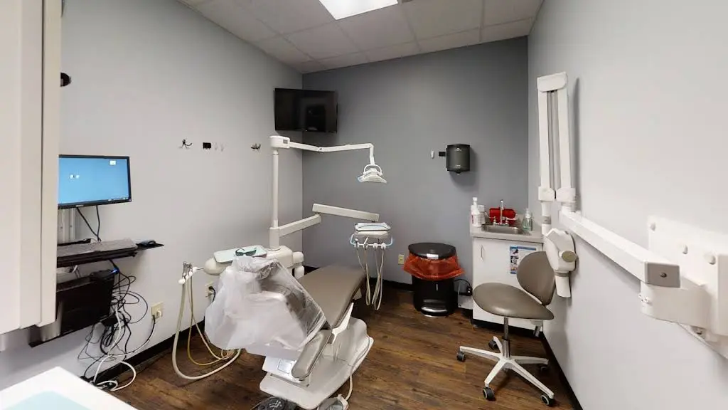 Hershey Plaza Dental Center