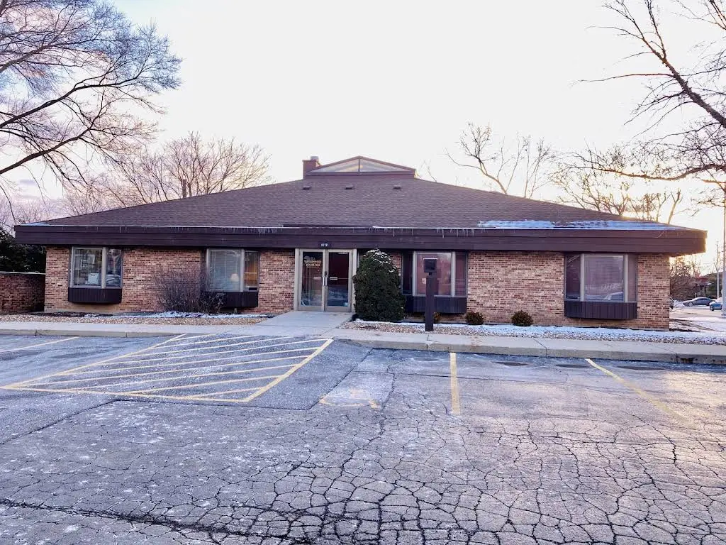 Maczko and Associates Ltd. - Professional dental clinic exterior with modern facilities