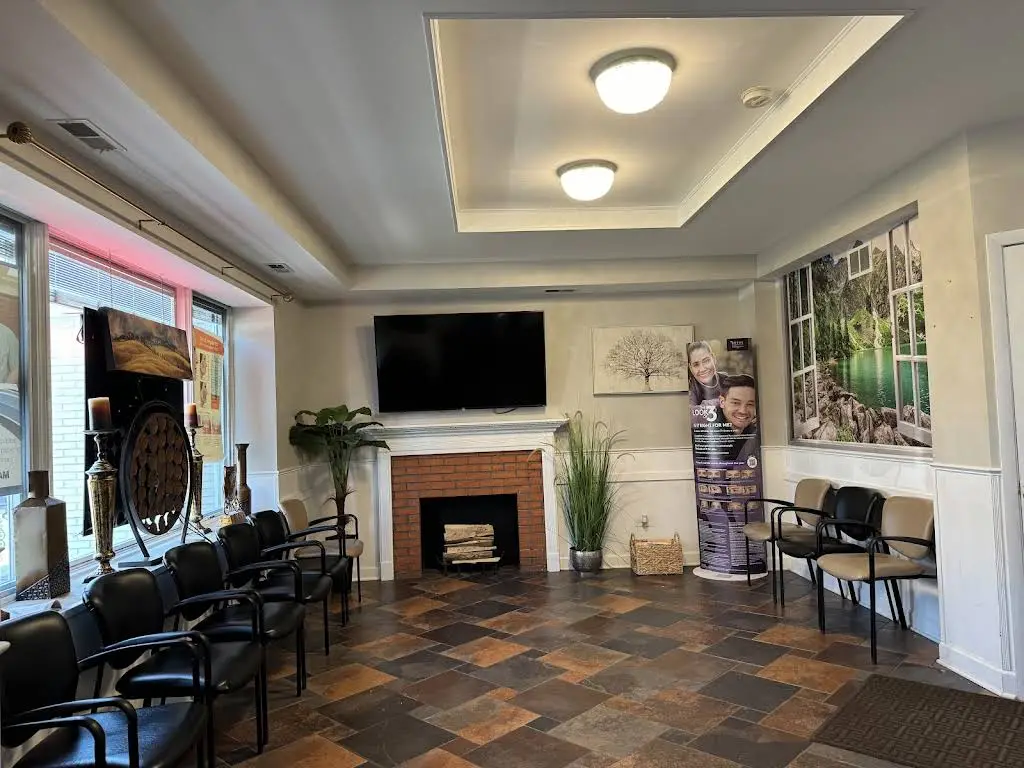 Mahairi Dental Center: Mahairi Amjad DDS - Professional dental clinic exterior with modern facilities