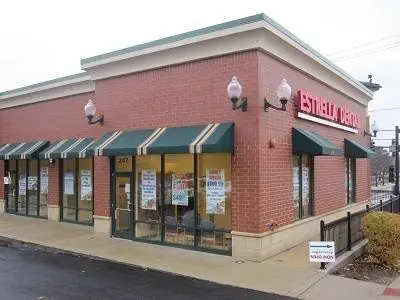 Estrella Dental - Professional dental clinic exterior with modern facilities