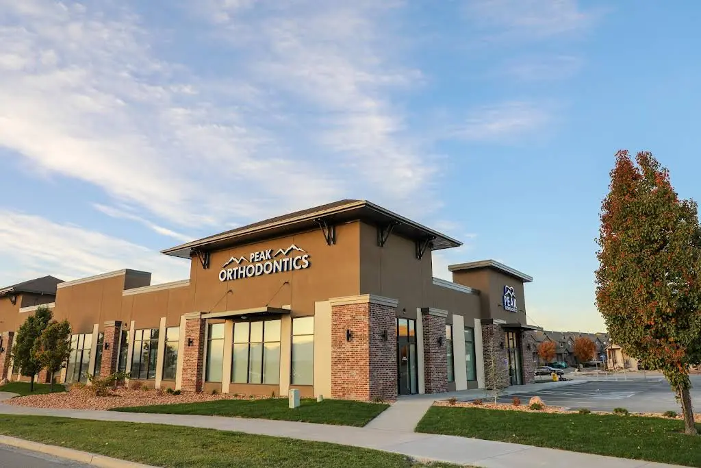 Peak Orthodontics, Saratoga Springs - Professional dental clinic exterior with modern facilities
