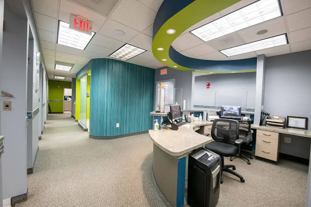 DC Smile Studio - Professional dental clinic exterior with modern facilities