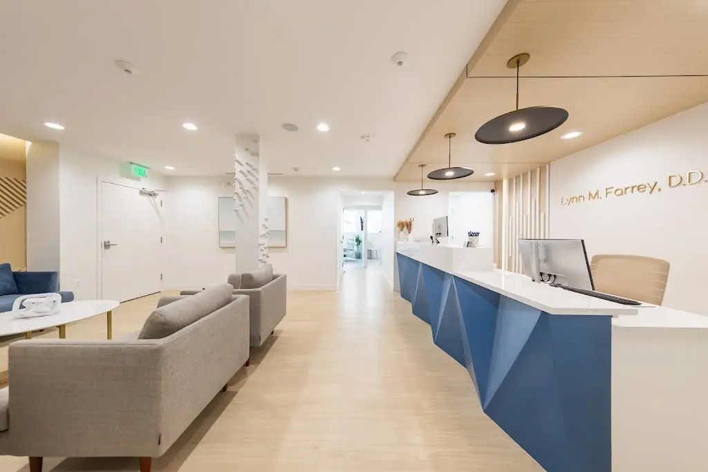 Lynn M. Farrey, D.D.S. - Professional dental clinic exterior with modern facilities