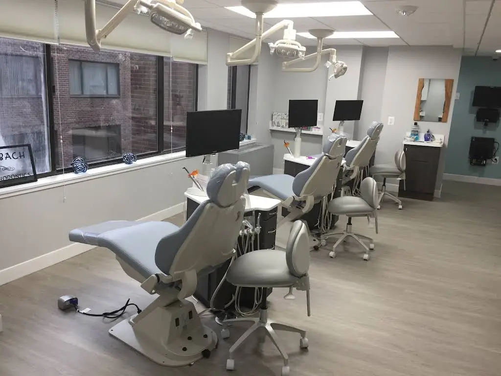 Orbach Orthodontics - Professional dental clinic exterior with modern facilities