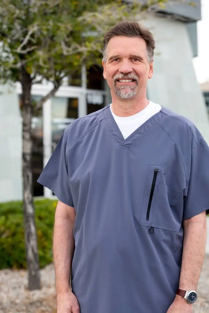Gregory L. Bryan, DDS - Professional dental clinic exterior with modern facilities