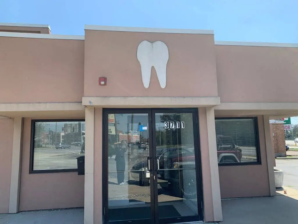 Smile Central - Professional dental clinic exterior with modern facilities