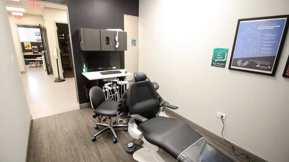 Zephyr Dental - Professional dental clinic exterior with modern facilities
