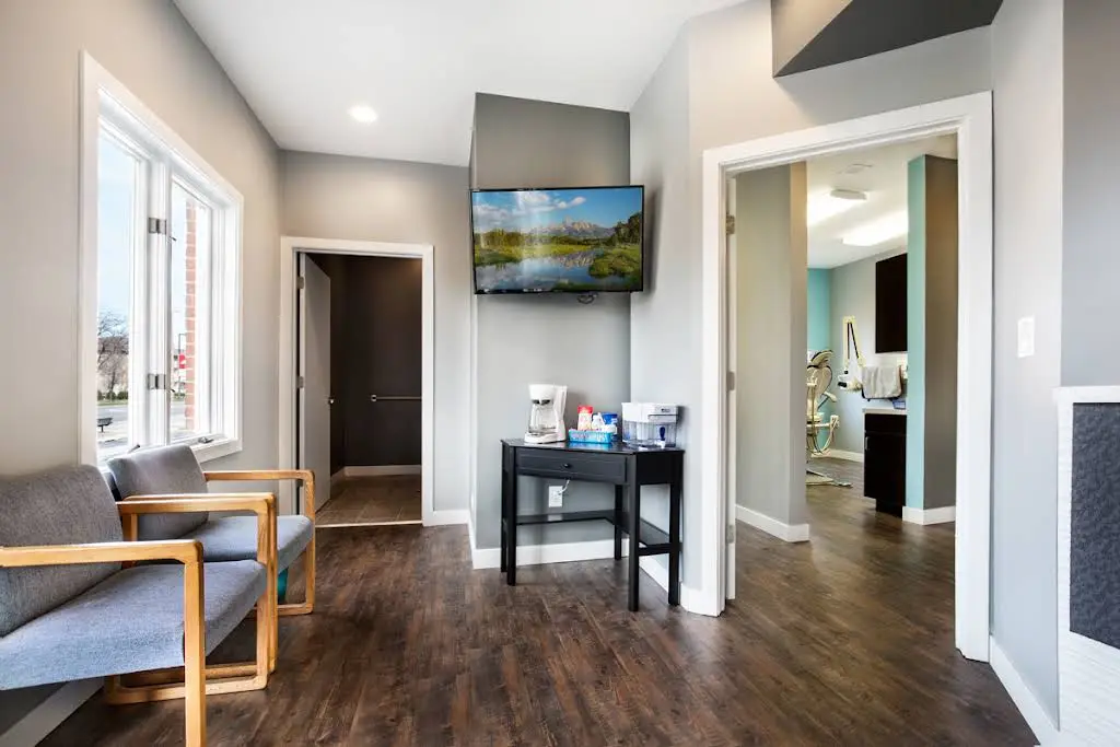 TruBlu Dentistry - Burbank - Professional dental clinic exterior with modern facilities